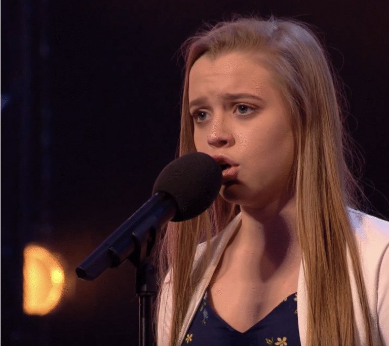 The Unforgettable Voice: How a Young Singer Proved Simon Cowell Wrong and Moved Her Brother to Tears