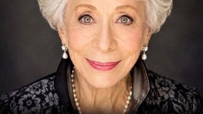 Actress Bunny Levine, a Former Teacher Who Found Fame Late, Dies at 97