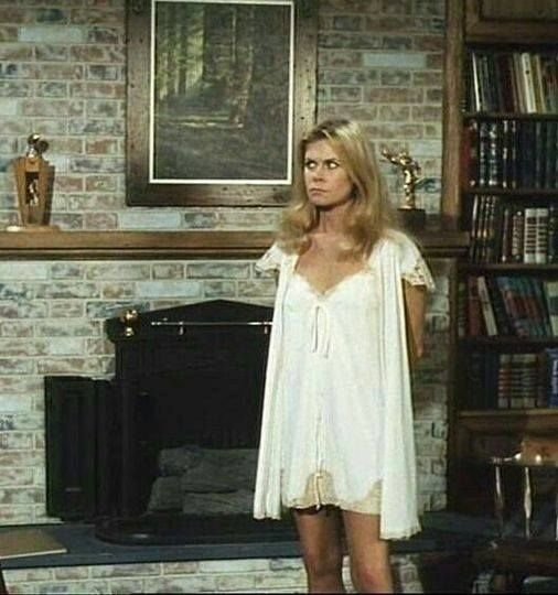 Remembering Elizabeth Montgomery, the Star of Bewitched